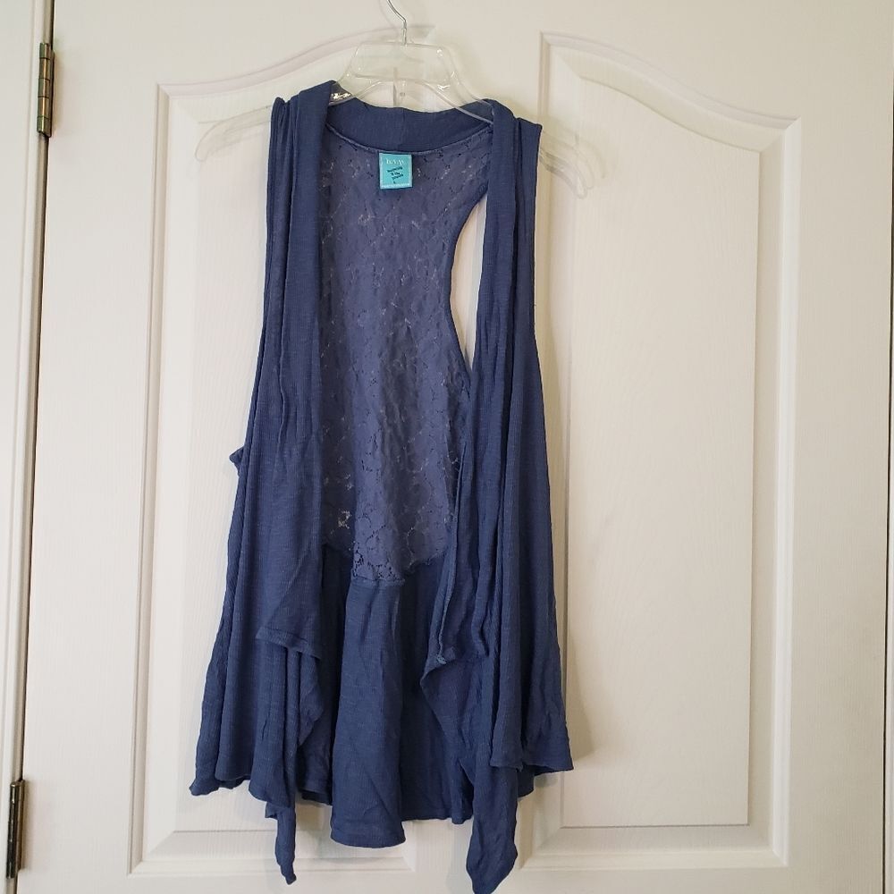h.i.p Blue Sleeveless Lace Vest
